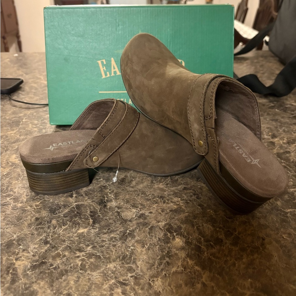 Eastland Brown Mules Size 9.5 NWT